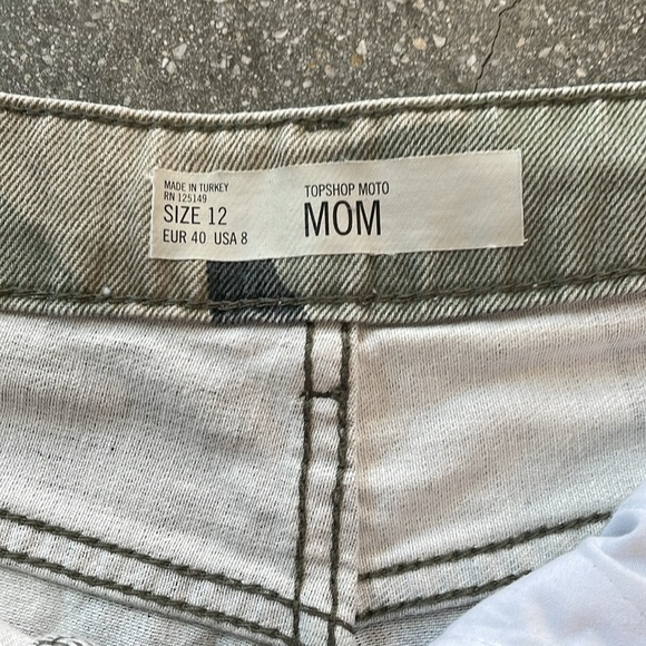 Topshop moto camo / camouflage mom shorts. US 8 - Picture 3 of 3